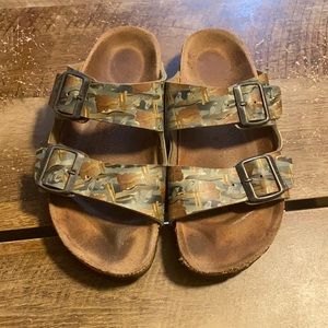 Birkenstock size 37, green & brown pattern